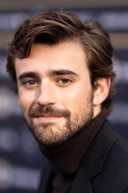 Charlie Rowe